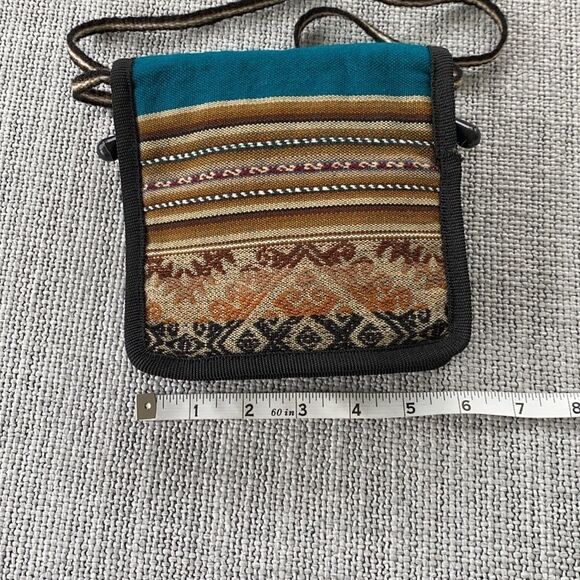 ‎Recuerdo de Copacabana, Bolivia Crossbody Bag - Picture 8 of 11